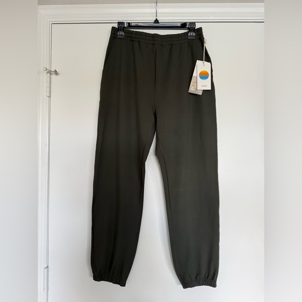 Vuori Boyfriend Jogger NWT